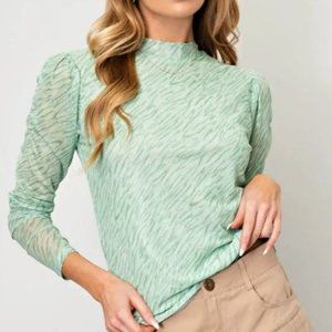 NWT Kori Nova Green Animal Print Top Blouse Large